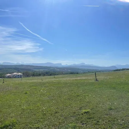 Le Chateau De Savigny * Savigny (Haute-Savoie)