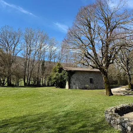 Le Chateau De Savigny * Savigny (Haute-Savoie)