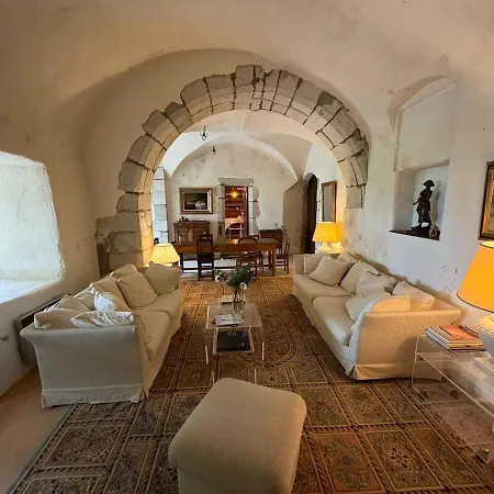 Le Chateau De Savigny Savigny (Haute-Savoie)
