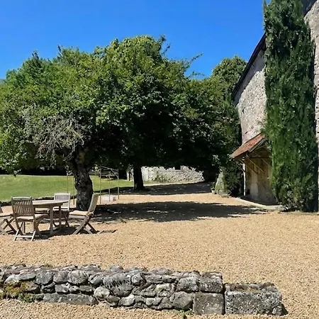 Le Chateau De Savigny בית נופש Savigny (Haute-Savoie)